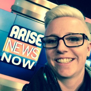 Mette Risager klar til at gå i luften i direkte tv på tv-stationen ARISE TV i New York.